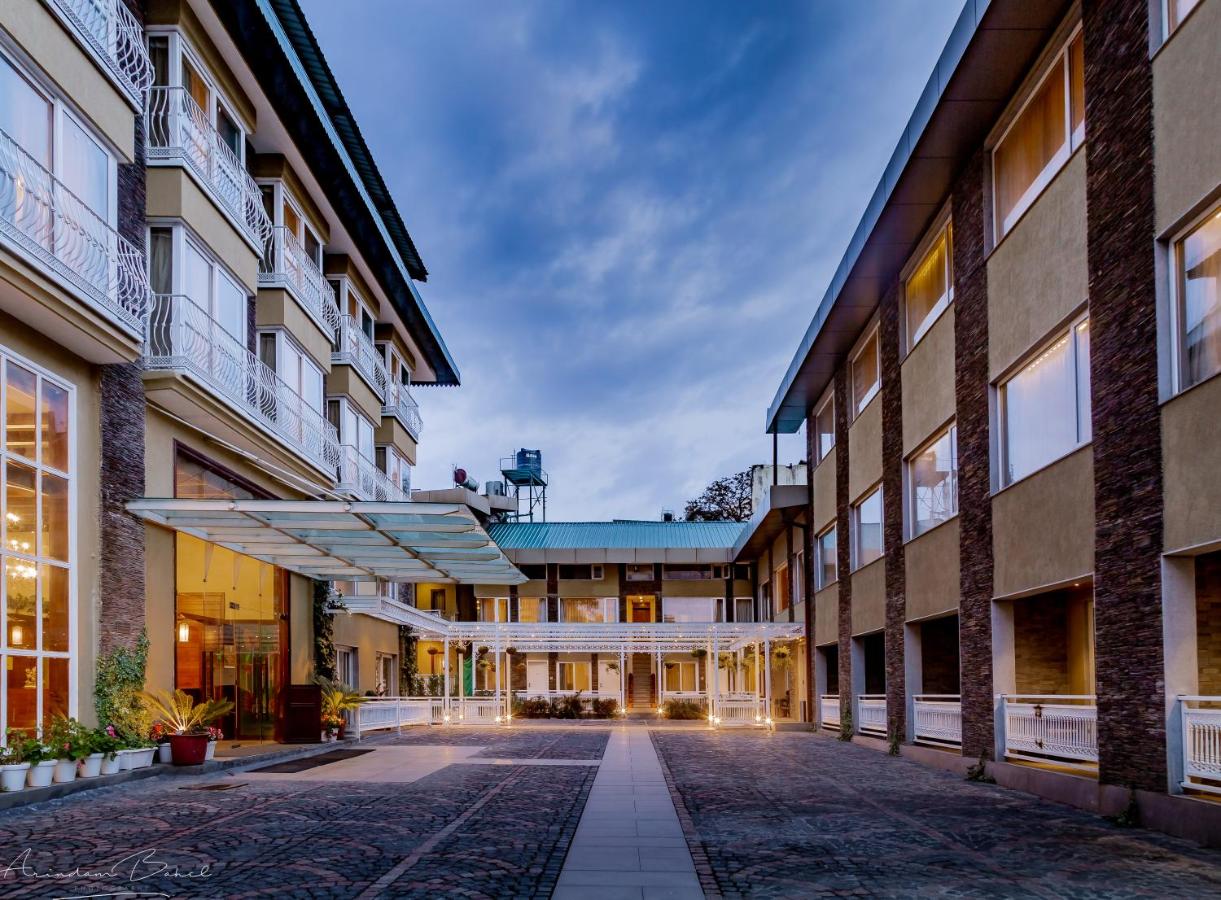 The Fern Brentwood Resort